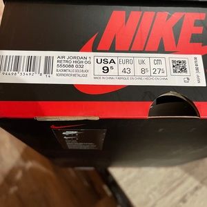 ‼️SOLD‼️Jordan 1 Retro High Black Metallic Gold